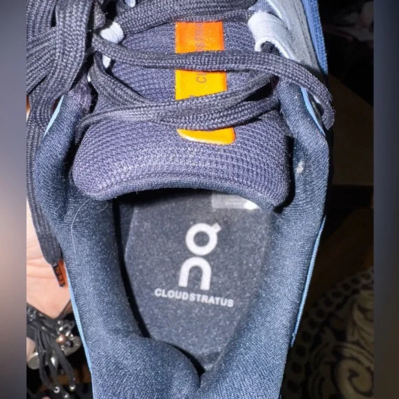 Men's Size 9 On Cloud Running Shoe - Picture 4 of 7